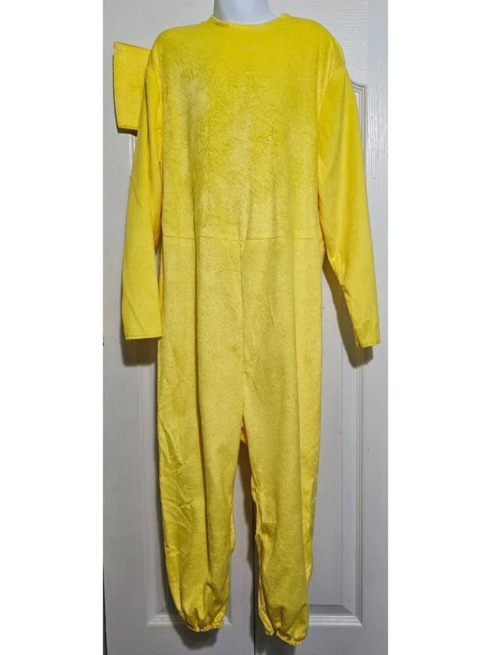 Pokemon Pikachu Costume Kids 4-6 Plush Hat Jumpsuit Tail Halloween Disguise NEW - Picture 4 of 5